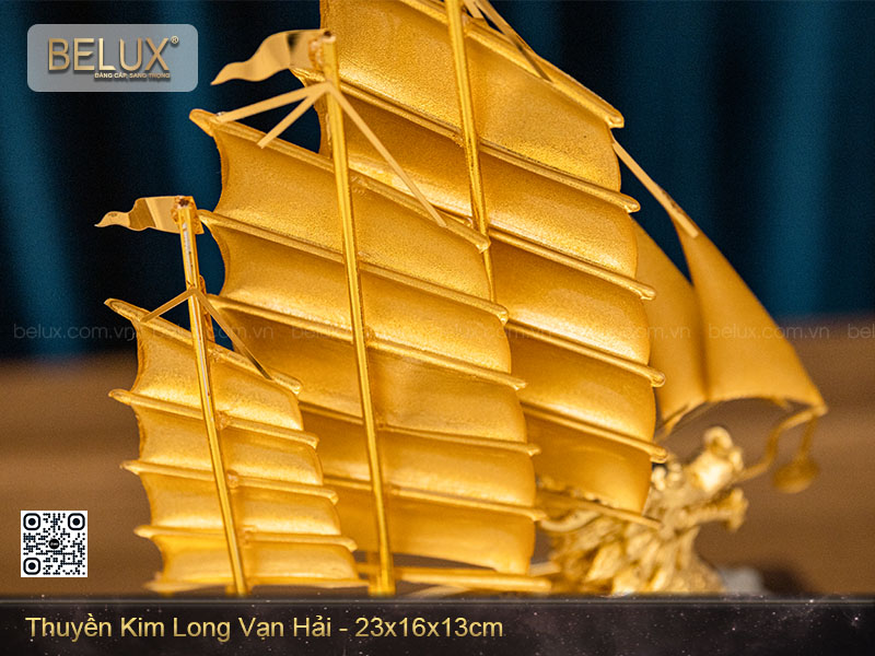 Mô hình thuyền kim long vạn hải dát vàng&nbsp;